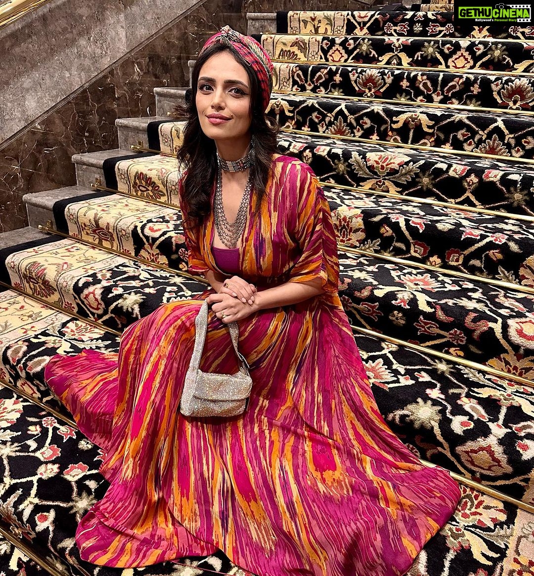 Roshni Chopra Instagram - Pick a favourite 1-10 ๐โจ? Indian designer looks I wore across couture weeks in paris ๐ซ๐ท & india ๐ฎ๐ณ Look 1 @taruntahiliani Look 2 @anamikakhanna.in Look 3 @aisharaoofficial Look4 @rahulmishra_7 Look5 @varun_bahl Look 6 @rimzimdaduofficial Look 7 @jjv.kapurthala Look8 @ritukumarhq Look 9 @reik.studio Look 10 @rohitgandhirahulkhanna #indiandesigners #rovive #rostyle #couture #taruntahiliani #anamikakhanna #rahulmishra #aisharao #varunbahl #rimzimdadu #reik #ritukumar #jjvalaya #rohitgandhirahulkhanna