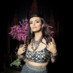 Roshni Chopra Instagram - This princess has a gypsy soul ✨ a night celebrating the mysterious magic of @jjvalaya wearing @jjv.kapurthala Swipe to the end to see a video of Jj’s most incredible store - a space that just blew me away ! 📸 @techjammer Hair @moryalalit Makeup @makeupbypriyanka2019 Assisted by @nehasofficial12 Thank you @amigos.rizwan for the best evening ✨ Indiacoutureweek fdci Indian designer