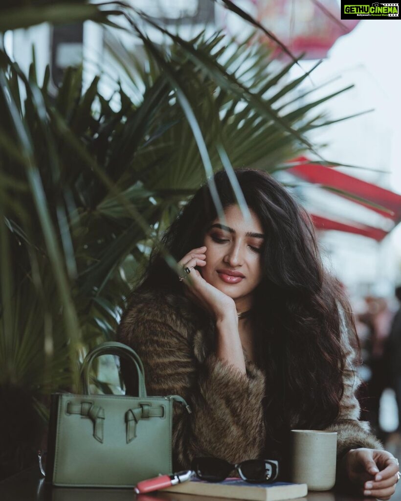 Roshni Prakash Instagram - May be she’s born with it, Maybe it’s caffeine. ♨