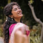 Roshni Prakash Instagram - Jitters as my Telugu movie is releasing tomorrow. #gandeevadhariarjuna out tomorrow. 🌸🌺🌸🌺🌸🌺🌸 Outfit : @bhargavikunam ❤️ P.C : @manish_konidala ❤️ Hyderabad