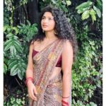 Roshni Prakash Instagram – Amma says I have draped the saree well 😬