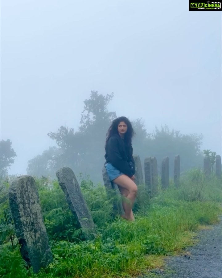 Roshni Prakash Instagram - A trip down memory rain.. 🦋 Chikmagalur