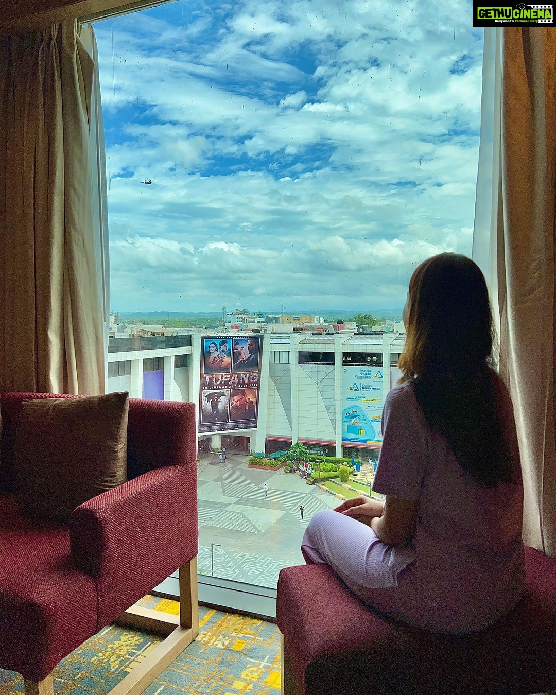 Rukshar Dhillon Instagram - The biggest smile with a tear in my eye. After working in Kannada, telugu, and hindi films, I mark my debut in the Punjabi film industry. As I continue to grow in my career, I wish for you all to celebrate this moment with me. It’s your support, love and belief in me that keeps me going. And see…your girl is here today! Waking up to the best hotel view ever, I am filled with gratitude. Thank you everyone. Thank you Babaji♥️ Let the #Tufang promotions begin!💪🏻 In theatres on 21st July.