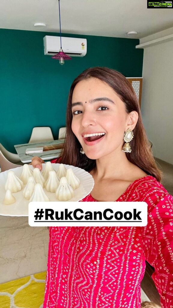 Rukshar Dhillon Instagram - #RukCanCook Modak👩‍🍳😉