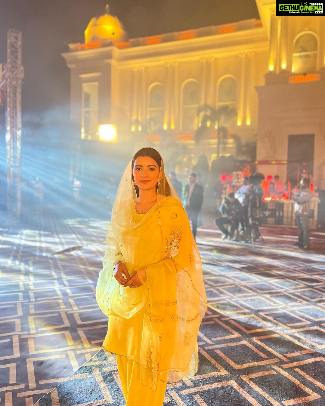 Rukshar Dhillon Instagram - DEEP KAUR✨♥️ As an actor i always aim that the roles i take up, creates a positive impact and leaves the audience with a thought after watching the film. Sometimes you hit the right note. Deep’s character gave me that space. I’m so thankful to everyone who understood and appreciated the message we wanted to give all of you through #Tufang. Watch the film in your nearest theatre and I’m sure you all will come home with a thought.. ♥️