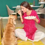 Rukshar Dhillon Instagram - Happy Ganesh Chaturthi from champ and me♥️ Don’t miss our beautiful home made modaks😍 Hope you guys are having an amazing celebration with all your family and friends. Lots of love and blessings♥️