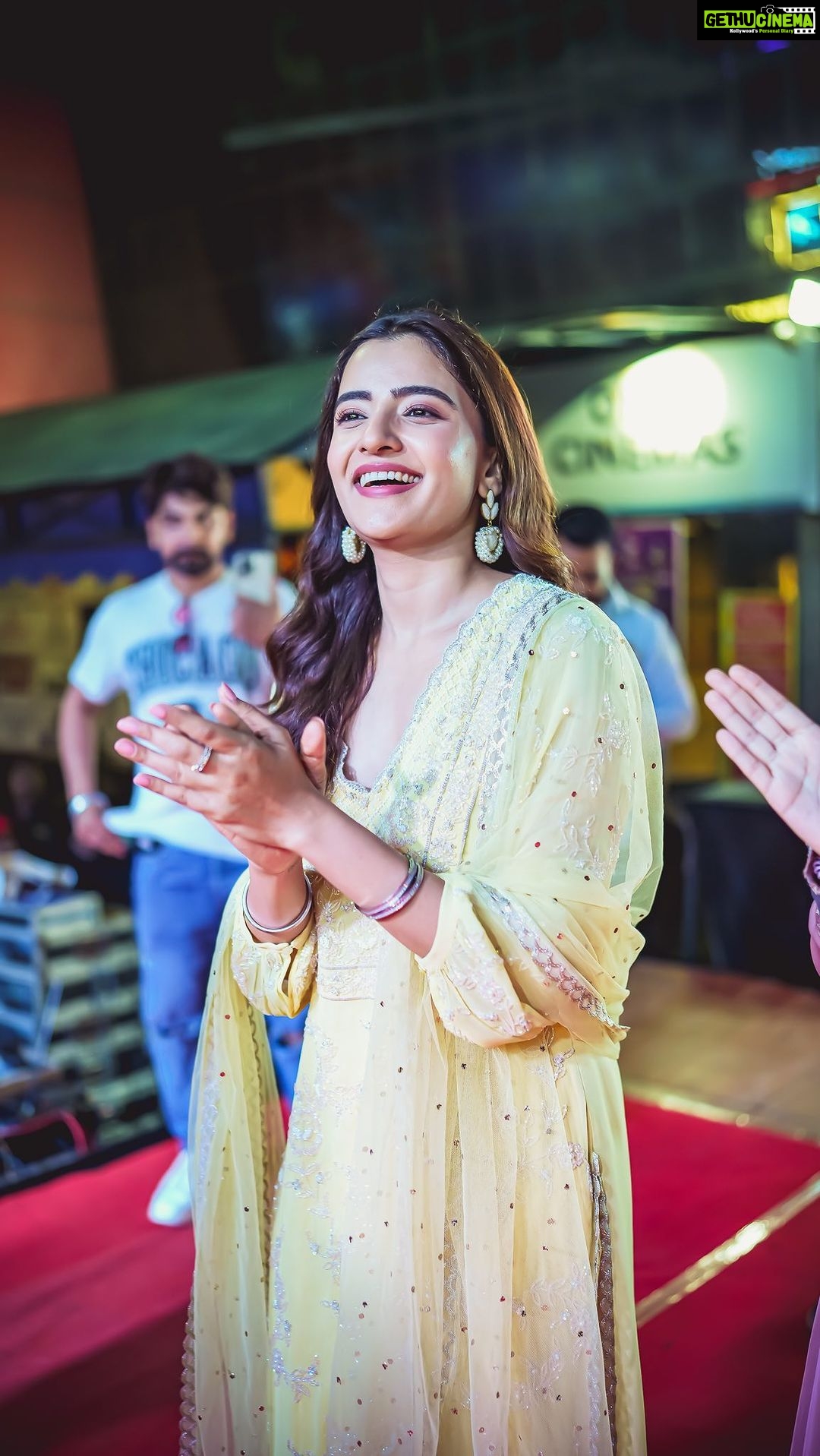 Rukshar Dhillon Instagram - The energy and excitement is getting more with each day! SIRSAAAA sha gaye tussi saare♥️🔥 #Tufang in theatres on 21st July!