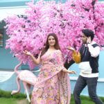 Rukshar Dhillon Instagram - Hello guys, Get your foot tapping to melodious #YemaAndham song now. share your videos using #SPARKTheLife and tag us, A Surprise gift awaits for the best moves! A @heshamabdulwahab Musical 🎹 @thisisvikranth @rukshardhillon12 #AnanthSriram @sidsriram @adityamusicindia #sidsriramsongs #sidsriram #hesham #heshamabdulwahab