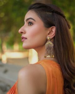Rukshar Dhillon Instagram - 🧡✨ Styled by- @vasundhara_daga Wearing- @pallavijaipur @the_chandi_studio Hair- @hairstylist_laddi312 Make up- @rup_makeup_aura Pictures- @gsfilms.x @visualbypotter