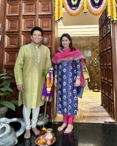 Sachin Tendulkar Instagram - आज गुढी उभारून ही प्रार्थना करतो की नवीन वर्षात सगळ्यांचा उद्धार होवो. गुढी पाडव्याच्या हार्दिक शुभेच्छा!

#GudiPadwa #गुढीपाडवा