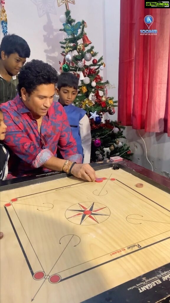 Sachin Tendulkar Instagram - Celebrated an early Christmas with the kids from @happyfeethomefoundation. 🎄 I had so many beautiful moments with the children - played cricket & carrom as well! These lovely children made me a child again. #MerryChristmas #SachInReelLife