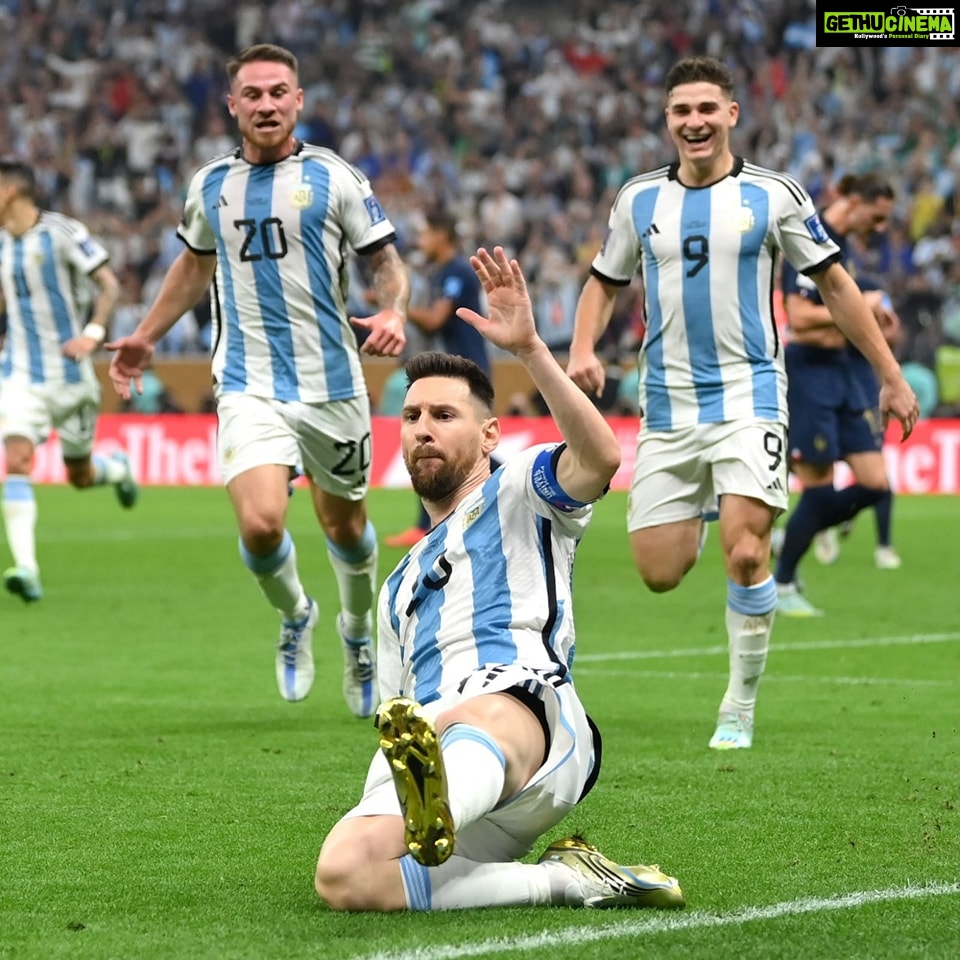 Sachin Tendulkar Instagram - Many congratulations to Argentina on doing this for Messi! Wonderful comeback from the way they started the campaign. Special mention to Martinez for the spectacular save towards the end of extra time. That was a clear indication to me that Argentina would clinch this. #FIFAWorldCup