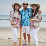 Sachin Tendulkar Instagram - When the Mother and Daughter twinned, I grinned! 😁 . . . . Thanks for designing such cool shirts @mizuchiclothing Location - @cocoshambhala #CocoshambhalaLove #sindhudurg #maharashtra #throwback