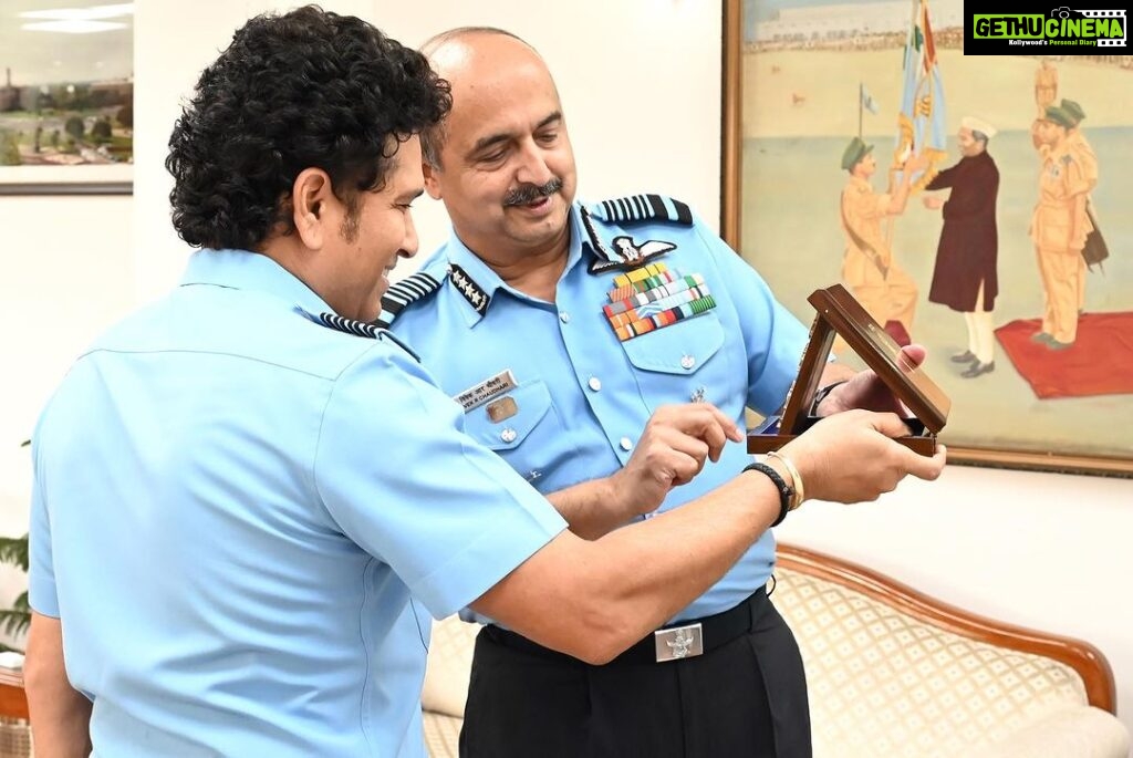 Sachin Tendulkar Instagram - It was wonderful to spend time with CAS Air Chief Marshal VR Chaudhari and the dedicated personnel of the @indianairforce. The commitment to safeguarding our skies fills me with immense pride. A salute to the courage, dedication, and relentless spirit of this one big team. #IndianAirForce #IAF 🇮🇳