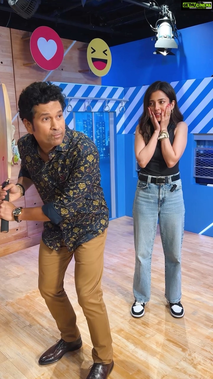Sachin Tendulkar Instagram - East or west, Sachin Sir is the best!!! Agreed? πππ Pata hai cricket mujhe Sachin Sir ne sikhaya! ππ€πΌπ Meeting and shooting this reel with @sachintendulkar was such an experience! An inspiration to generations, heβs also a really patient coach. Humbled and blessed to have this opportunity to shoot with him β¨β¨π€πΌπ€πΌ . . #Sachintendulkar #cricket #indiancricket #straightdrive #desertstorm #50ForSachin #HappyBirthdaySachin #loveitreelit #SachinxMeta #funnyvideo Facebook Mumbai Office