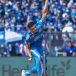 Sachin Tendulkar Instagram - Arjun, today you have taken another important step in your journey as a cricketer. As your father, someone who loves you and is passionate about the game, I know you will continue to give the game the respect it deserves and the game will love you back. You have worked very hard to reach here, and I am sure you will continue to do so. This is the start of a beautiful journey. All the best!👍💙🏏