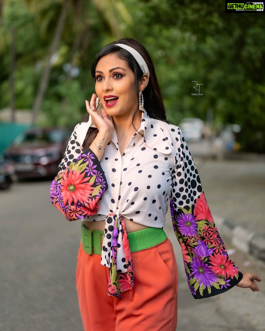 Sadha Instagram - For #neethonedance on @starmaa every Sat Sun at 9 pm! đâşď¸ Outfit, Accessories & Styling @harinireddym VC @rt__photography_rt Hairstylist @2727parvathi Asst @rakesh_manchikanti #sadaa #retro #danceshow #realityshow #judge