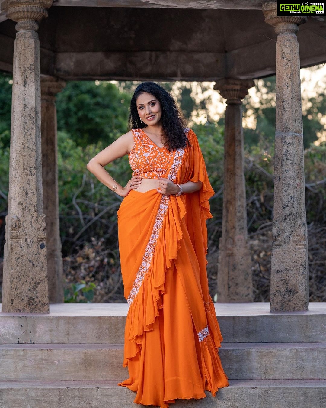 Sadha Instagram - #neethonedance show on @starmaa 🧡🧡🧡 Every Sat Sun @9:00 pm! 🤩💫 Stylist @harinireddym Designer @waterlilies_by_label_harshala Jewellery @kushalsfashionjewellery VC @prashanth_photo_graphy #sadaa #judge #danceshow #realityshow