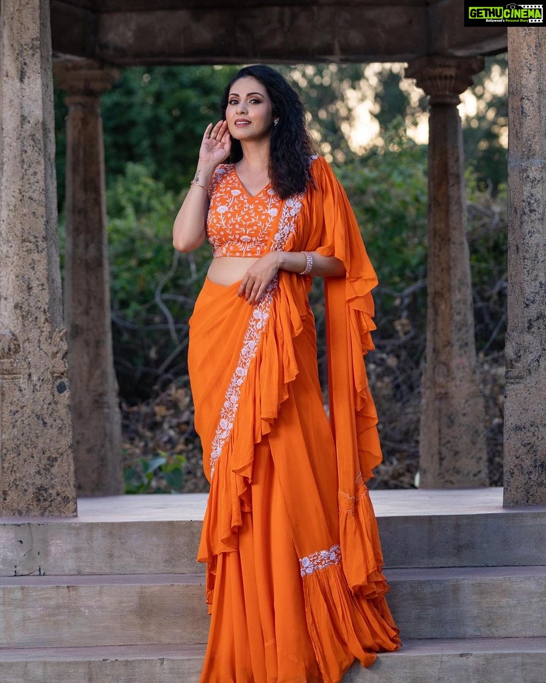 Sadha Instagram - #neethonedance show on @starmaa 🧡🧡🧡 Every Sat Sun @9:00 pm! 🤩💫 Stylist @harinireddym Designer @waterlilies_by_label_harshala Jewellery @kushalsfashionjewellery VC @prashanth_photo_graphy #sadaa #judge #danceshow #realityshow