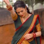 Sadha Instagram - I couldn’t help but smile at the end, while recreating this iconic scene! 😅 Stylist @harinireddym Designer @manasa_karnati Jewellery @houseofqc VC @trendloud team @gkkarthikgubbala Asst @rakeshmanchi #sadaa #halfsaree #southindian #reelsindia #reelsinstagram #reelsvideo #reels #teluguactress #jayam