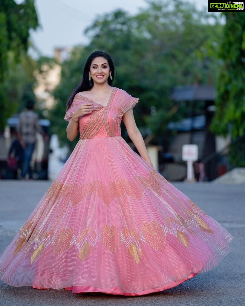 Sadha Instagram - For #neethoneydance on @starmaa 💞 Stylist @harinireddym Designer @bhargavi.amirineni PC @prashanth_photo_graphy Hairstylist @2727parvathi Asst @rakeshmanchi #sadaa #danceshow #realityshow #judge