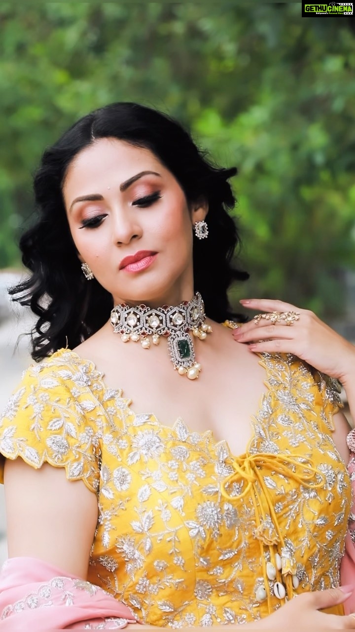 Sadha Instagram - πππ For the one & only #neethoneydance on @starmaa β¦ βΊοΈ Stylist @harinireddym Outfit @omanas_clothing Jewellery @houseofqc Hair @2727parvathi Asst @rakesh_manchikanti VC @trendloud Team @maheshnandigani @kittudarsi #sadaa #danceshow #realityshow #judge