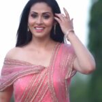 Sadha Instagram - When one of your songs is trending! ☺️💚 Stylist @harinireddym Designer @bhargavi.amirineni VC @prashanth_photo_graphy #sadaa #danceshow #realityshow #judge #reels #reelsinstagram #reelsvideo #reelsindia #reelitfeelit #unnaleunnale