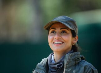 Sadha Instagram - Here’s to a happy weekend! Do whatever lightens up your face! ☺️🧿💚 Thank you @kandothportrait for these beautiful captures! 🙏
