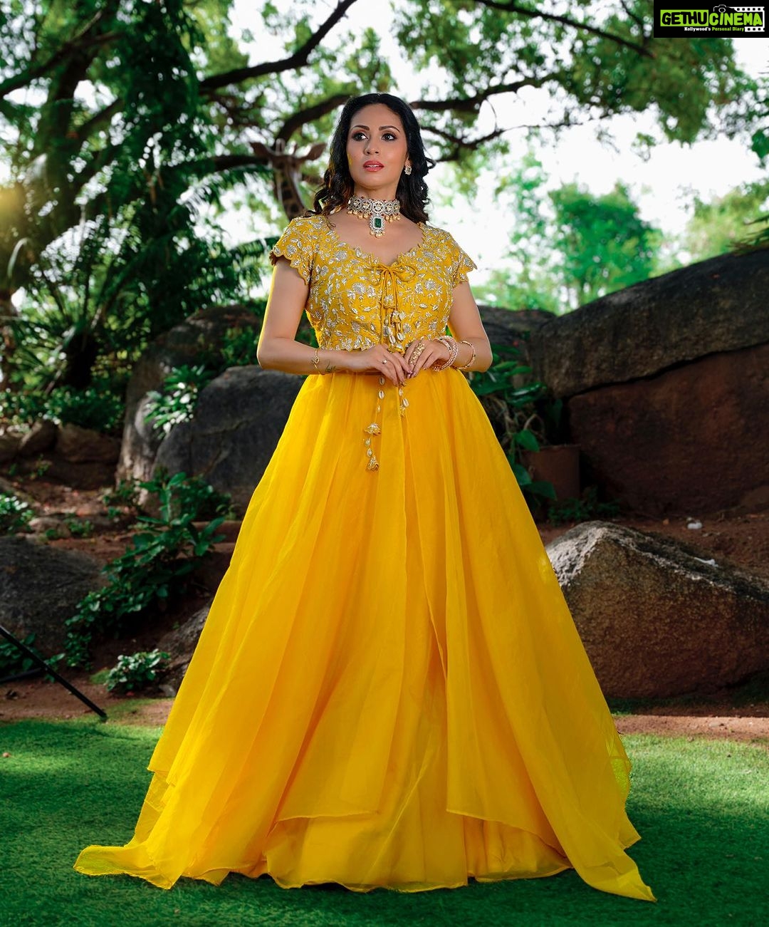 Sadha Instagram - πππ For the one & only #neethoneydance on @starmaa β¦ βΊοΈ Stylist @harinireddym Outfit @omanas_clothing Jewellery @houseofqc Hair @2727parvathi Asst @rakeshmanchi PC @sowmyartphotography #sadaa #danceshow #realityshow #judge