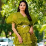 Sadha Instagram - Go green! 😀💚 For #neethoneydance @starmaa Every Sat Sun at 9 pm ☺️ Styled by @harinireddym 🫶 PC @sowmyartphotography #sadaa #judge #realityshow #danceshow