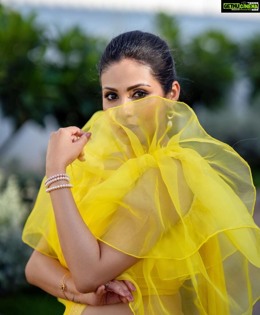 Sadha Instagram - Felt like a 🌻 in the gorgeous saree! 💛☺️ Stylist @harinireddym Saree @on_fleek_creationss PC @prashanth_photo_graphy #picsoftheday #sadaa