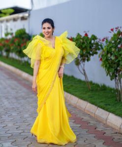 Sadha Instagram - Felt like a 🌻 in the gorgeous saree! 💛☺️

Stylist @harinireddym 
Saree @on_fleek_creationss 
PC @prashanth_photo_graphy

#picsoftheday #sadaa