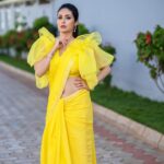 Sadha Instagram - Felt like a 🌻 in the gorgeous saree! 💛☺️ Stylist @harinireddym Saree @on_fleek_creationss PC @prashanth_photo_graphy #picsoftheday #sadaa