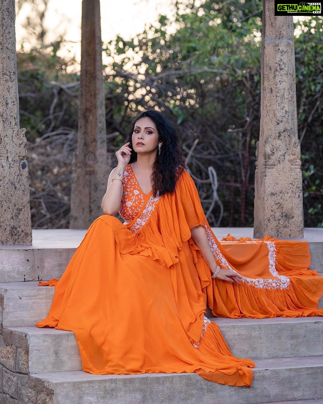 Sadha Instagram - #neethonedance show on @starmaa 🧡🧡🧡 Every Sat Sun @9:00 pm! 🤩💫 Stylist @harinireddym Designer @waterlilies_by_label_harshala Jewellery @kushalsfashionjewellery VC @prashanth_photo_graphy #sadaa #judge #danceshow #realityshow
