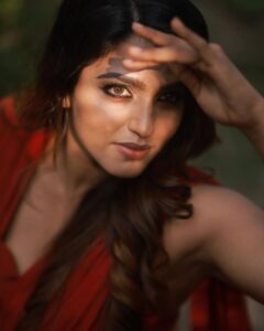 Sai Dhanshika Instagram - “Nothing can dim the light that shines from within.” Maya Angelou 
Photography @karthikha_photography @styl_by_prathi 
@riazkahmed.pro videography @kavinilavan_filmmaker 
editor @nidhin_prem 
Makeup @reenapaiva @durga_hair_stylist 
Costume @danny_szt 
Ass @salu112623