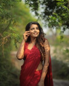 Sai Dhanshika Instagram - “Nothing can dim the light that shines from within.” Maya Angelou 
Photography @karthikha_photography @styl_by_prathi 
@riazkahmed.pro videography @kavinilavan_filmmaker 
editor @nidhin_prem 
Makeup @reenapaiva @durga_hair_stylist 
Costume @danny_szt 
Ass @salu112623