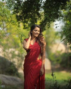 Sai Dhanshika Instagram - “Nothing can dim the light that shines from within.” Maya Angelou 
Photography @karthikha_photography @styl_by_prathi 
@riazkahmed.pro videography @kavinilavan_filmmaker 
editor @nidhin_prem 
Makeup @reenapaiva @durga_hair_stylist 
Costume @danny_szt 
Ass @salu112623