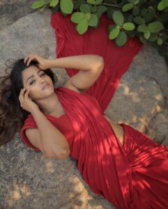 Sai Dhanshika Instagram - ♥️✨ 📸 @karthikha_photography @styl_by_prathi 🎥 @kavinilavan_filmmaker 🎞️ @nidhin_prem 👗 @danny_szt @riazkahmed.pro 💄 @reenapaiva 💇‍♀️ @durga_hair_stylist Ass @salu112623