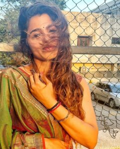 Sai Dhanshika Instagram - Refreshing than ever!! And Appa made sure every shot is special ❤️❤️❤️