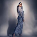 Sai Tamhankar Instagram - Monday Blues … @zara @treasureboxforyou @nehachaudhary_ @digambar103 @jayshree2783 @visualaffairs_va @vishal.patil36 #saitamhankar #mhj #blues