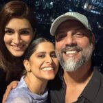 Sai Tamhankar Instagram - Heartiest Congratulations for such a great honour and a huge achievement my Sundari .. we all are brimming with pride .. @kritisanon . We missed you a lot @pankajtripathi ji .. heartiest congratulations sir ; aapse humesha bohot seekha hai ; seekhte rahenge .. !! #saitamhankar #kritisanon #pankajtripathi #mimi #nationalaward