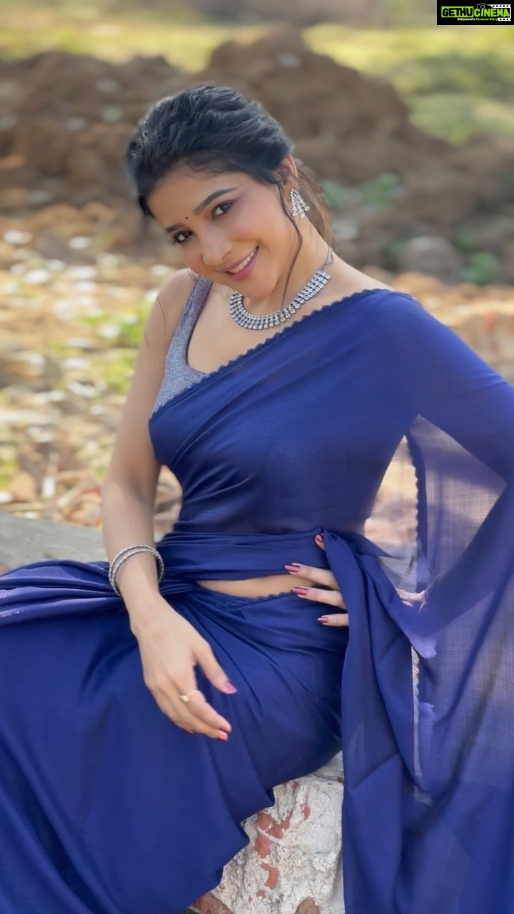 Sakshi Agarwal Instagram - ✨✨✨ . @sathish_photography49 @murugeshmakeup_hair @fineshinejewels @sri_boutique_byprema . #instagramreels #reelsinstagram #beauty #sareelove #sakshiagarwal #beautyobsessed #feelitreelit #feelblessed Chennai, India
