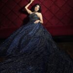 Sakshi Agarwal Instagram - Another dump from this series🔥 . @shotbyluckymalhotra @princephinehas25 @varaabyskmagazine @itsmesangeethakailash . #gown #glitterdress #ballroomdress #glittergloss #prettygirls Chennai, India