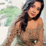 Sakshi Agarwal Instagram – I choose being real over being perfect✨
.

@ngrnandha 
@makeupbyvaishalikrishnan @avmakeuplab @fab_by_faiza @ramadaplazachennai RAMADA Plaza-Guindy