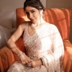 Sakshi Agarwal Instagram – Dream big Darling✨
.

@theportraitstudio_tps 
@murugeshmakeup_hair 
@anupama_makeoverartistry 
@beingstyl 
@samyakkclothing 
@fineshinejewels 
@stylefiles_bydeepikareddy 
.
#sakshiagarwal #princessvibes #kollywood #sandalwood #pretty Chennai, India