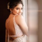 Sakshi Agarwal Instagram – Dream big Darling✨
.

@theportraitstudio_tps 
@murugeshmakeup_hair 
@anupama_makeoverartistry 
@beingstyl 
@samyakkclothing 
@fineshinejewels 
@stylefiles_bydeepikareddy 
.
#sakshiagarwal #princessvibes #kollywood #sandalwood #pretty Chennai, India