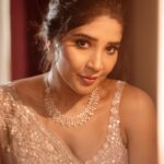 Sakshi Agarwal Instagram - Made of Stardust and Magical things✨ . @theportraitstudio_tps @murugeshmakeup_hair @anupama_makeoverartistry @beingstyl @samyakkclothing @fineshinejewels @stylefiles_bydeepikareddy . #sakshiagarwal #princessvibes #kollywood #sandalwood #pretty Chennai, India