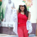 Sakshi Agarwal Instagram - Style is a way to say who you are without having to speak✨ . @sathish_photography49 . #streetstyle #candid #casualstyle #casuallook #vibing #sportswear #sakshiagarwal Chennai, India