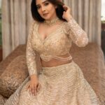 Sakshi Agarwal Instagram - Queen’in . Hmua: @murugeshmakeup_hair @farhaa_makeupartist Wardrobe : @samyakkclothing Accessories: @fineshinejewels Pic : @karthipalaniappan.photography . #lehenga #lehengalook #sakshiagarwal #instagood #instafashion #lifestyle #suntv Chennai, India