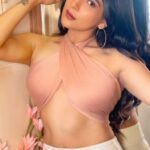 Sakshi Agarwal Instagram - Has it Really?? Tell me what you think❤️ . #innocenceisgone #innocence #trendingreels #trendingsong #trendingaudio #triedsomethingnew #transition #feelitreelit #foryou❤ #childhood #trendalert #innocenceisgone❤️ #transformationreel #sakshiagarwal Chennai, India